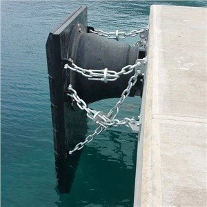 700H Super Cone Fender System Wharf Dockiin